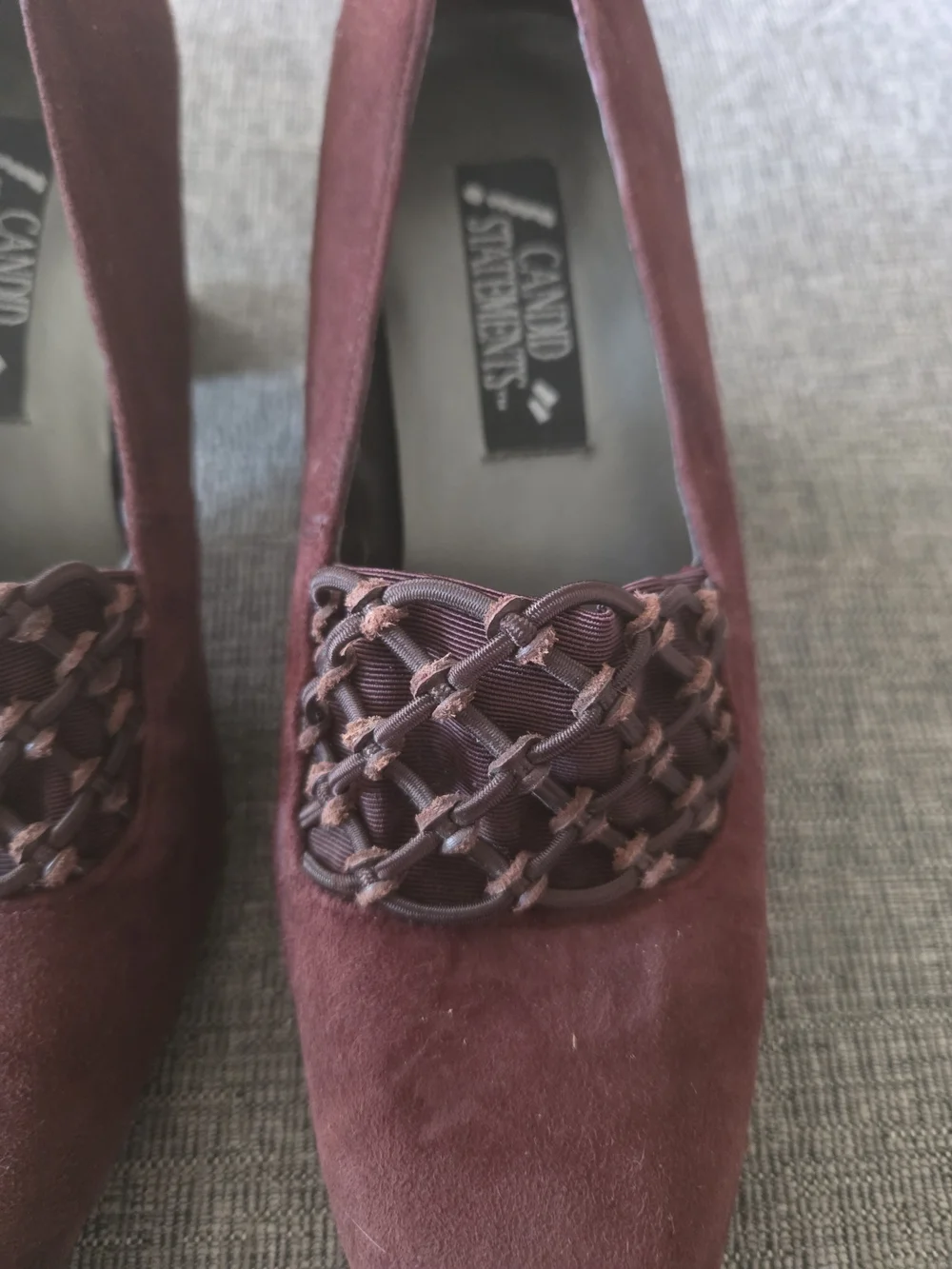 Vintage Candid Statements Womens Burgundy Suede Heels Knotted Vamp Detail Size 8